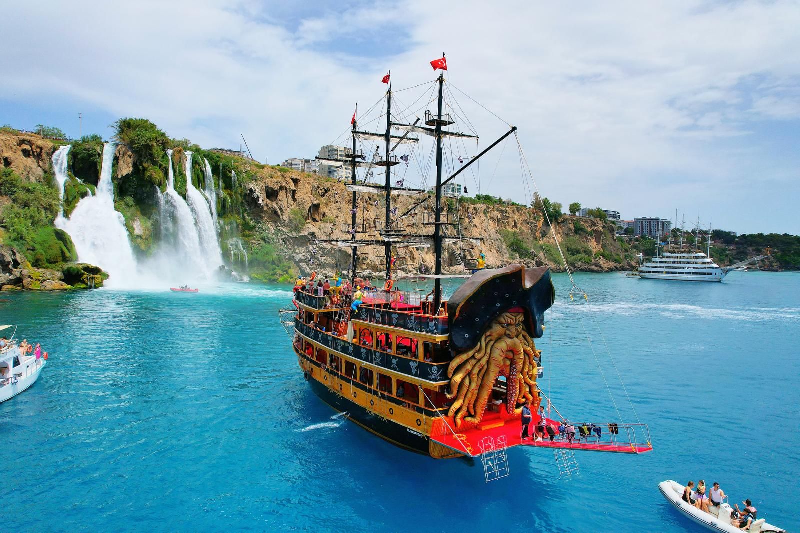 Düden Waterfall Boat Tour with Foam Party from Antalya (Transfer Included)